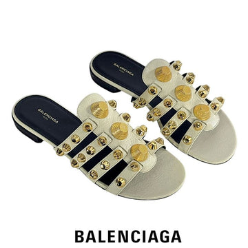 BALENCIAGA 女性スタッズサンダルスリッパ 153825931
