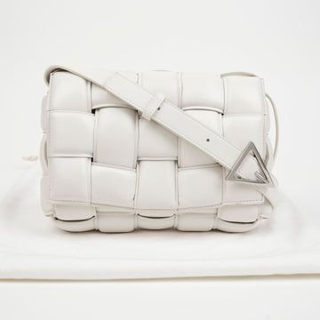 BOTTEGA VENETA パディド カセット ショルダー クロスバッグ 153694226