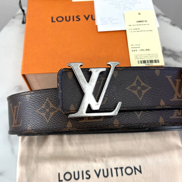 LOUIS VUITTON Reversible Monogram Gürtel M9821 153874026