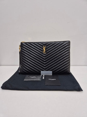 SAINT LAURENT Matelassé schwarze Kapsel-Leder goldene große Clutch 440222 153898296