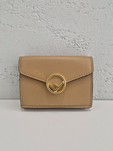FENDI Mikro Tri-Fold Geldbörse 8M0395 153967214