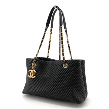 CHANEL Chevron Charm Decorative Chain Shoulder Bag 154070930