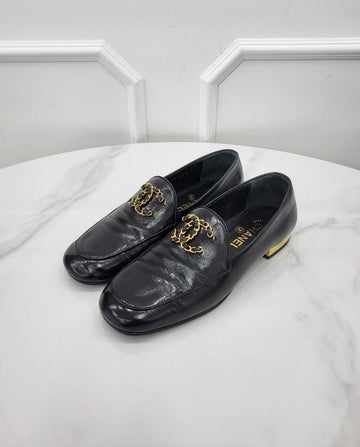 CHANEL Glazed Goatskin Chain CC Season Loafer G39438 38 154125747