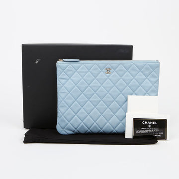 CHANEL キャビア クラシック ニューミディアム クラッチ A82545 153790542