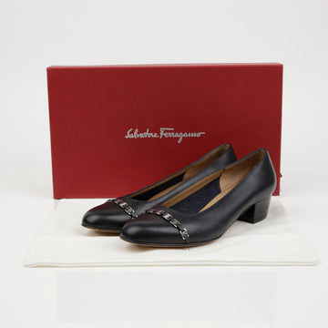 Salvatore Ferragamo Ganchini Chain Pumps 153848943