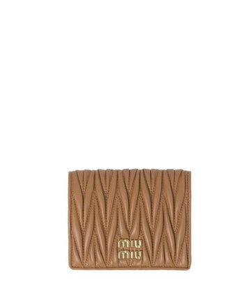 MIU MIU ナッパレザー コンパクト財布 151060698