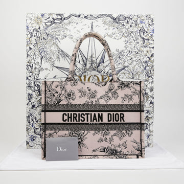 DIOR M1296ZRYZ Medium Tote Bag 154122323