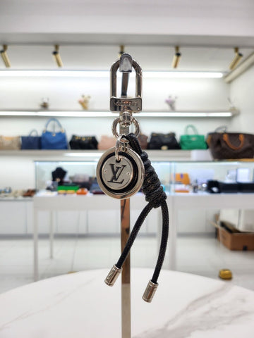 LOUIS VUITTON Lederseil Schlüsselanhänger M67224 154390124