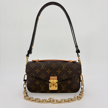 LOUIS VUITTON Pochette Metis East West A234098 154390778