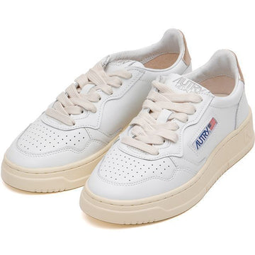 AUTRY メダリスト レディース スニーカー LL06 レザー ロートップ ゴールドタブ AULW 23SS 67681383