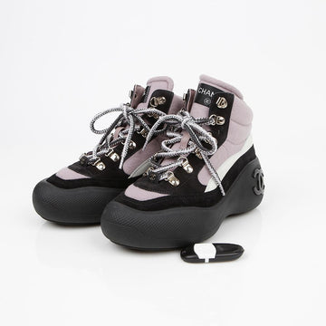 CHANEL CC Logo Spike Boots 36 154323896