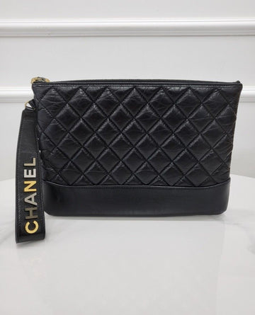 CHANEL Gabrielle Clutch Schwarz Neu Medium A84287 154525275