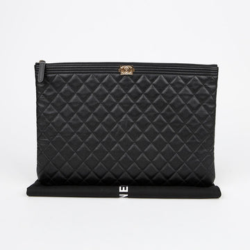 CHANEL キャビアボーイラージクラッチ A84407 154323342