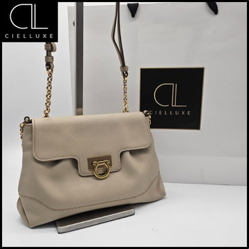 SALVATORE FERRAGAMO フラップチェーンクロスショルダーバッグ 154582824