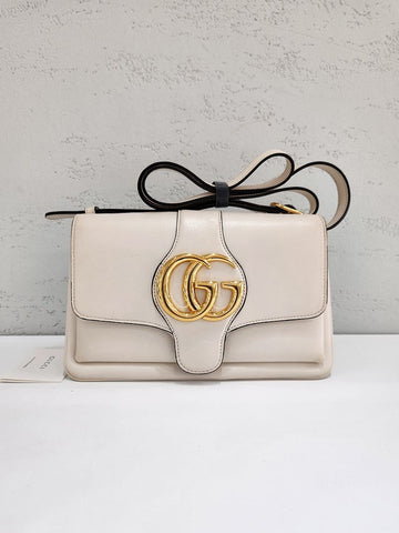 GUCCI GGマーモントホワイトクロスバッグ550129 154619845
