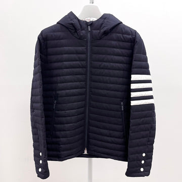 Thom Browne Hooded Zip-Up Padded Jacket Navy 3 154651413