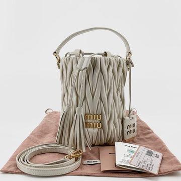 MIU MIU バケットクロスバッグ 5BE085 154684468