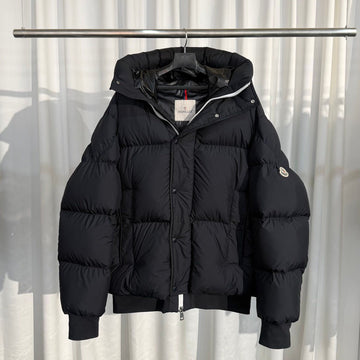 MONCLER リスラー ショート ダウン パディング 54A81-778 154706452
