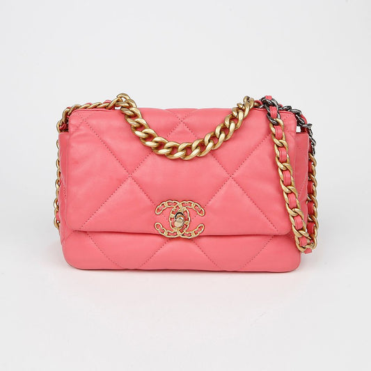 CHANEL ミディアム ピンク ラムスキン 19 チェーン ショルダーバッグ 29174262