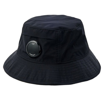 CP COMPANY CP 25SS Linsen Wappen Bucket Hat Schwarz 18CMAC367A 005904A 999 137996317