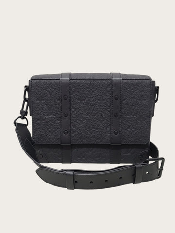 Louis Vuitton Black Monogram Taurillon Trunk Messenger Bag 115039185