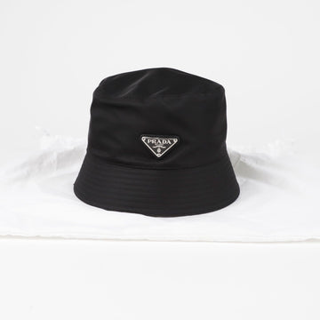 PRADA 三角ロゴバケットハット Mサイズ 154681403