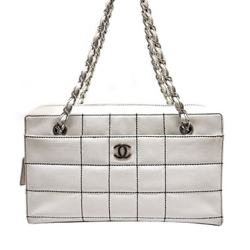 CHANEL スティッチ チョコバー チェーン ショルダー ホワイト 155020917