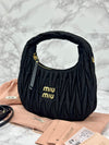 MIU MIU Wander Matelassé Satin Mini Hobo Tasche 155112646 [P]