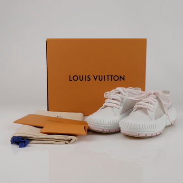 Louis Vuitton Sneakers Size 38 1AA15L 154851217
