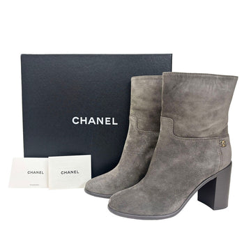 CHANEL Graue Wildleder-Stiefeletten 36 1/2C 235 6VCHS28810 155298912