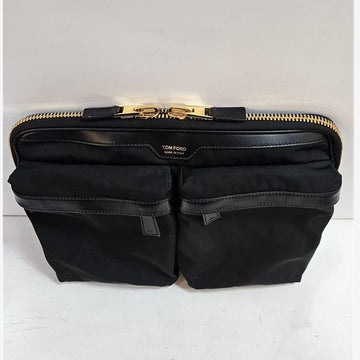 TOM FORD ブラッククラッチ 155351433