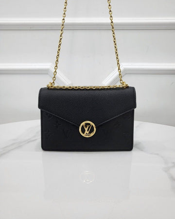Louis Vuitton Wallet on Chain M13569 155384690