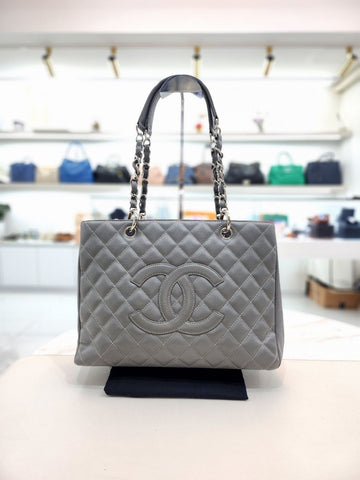 CHANEL Caviar Grand Shopping Grey Silver-tone Shoulder Bag 13 Series A50995 155404274