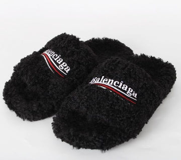BALENCIAGA Wellenlogo Schaffell Slides 37(240) 155431357