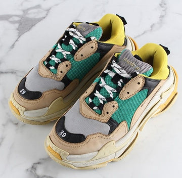 BALENCIAGA Triple S Sneaker No. 39 (260) 155431739