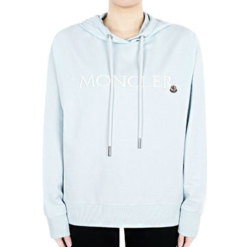 MONCLER モンクレール 女性 刺繍ロゴ フーディー(スカイ) 8G00016 89A1K 70S 69376003