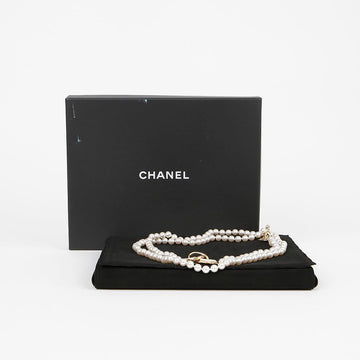 CHANEL Pearl Necklace with CC Logo 155069094