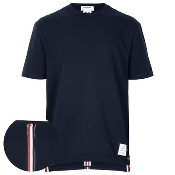THOM BROWNE Klassisches T-Shirt mit Streifen-Muster in Navy 26SS MJS056A 00050 415 155068212 [P]