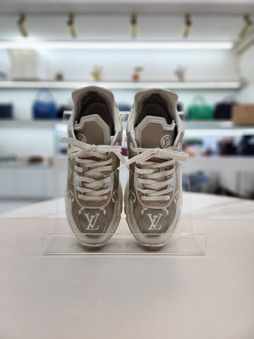 Louis Vuitton Run 55 Sneakers 240mm 155454220
