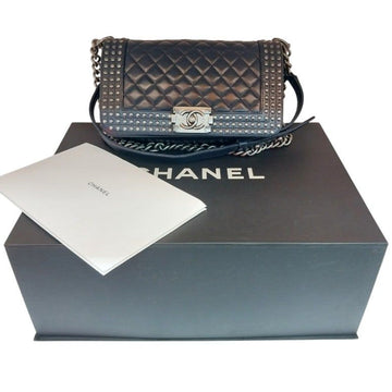 CHANEL ボーイバッグ ミディアム 限定版 ネイビー グレイン カーフスキン スタッズ ボーイ ショルダーバッグ 155462978