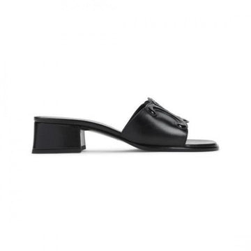 Celine Mule in Lambskin and Patent Calfskin 362355045C IT 38NO 151055413
