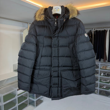 MONCLER Cluny Wappen Patches Daunenjacke 155544882