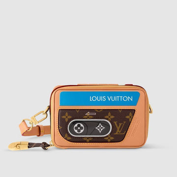 Louis Vuitton Leather Balladeur Wearable Wallet M14062 140947683
