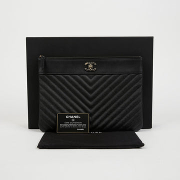 CHANEL Caviar Mademoiselle New Medium Clutch A80992 156116482