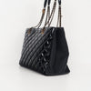 CHANEL Lack Schultertasche 21. Serie A92894 155616402 [P]