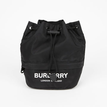 BURBERRY ドローストリング バケットポーチ 8032188 155270577