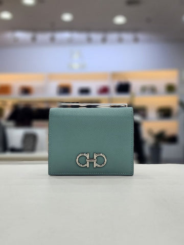 SALVATORE FERRAGAMO 間口開き二つ折り財布 22D780 155744055