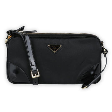 PRADA Re-Edition 2002 Kleine Schultertasche (Schwarz) 1BC225 R789 F0002 121122336