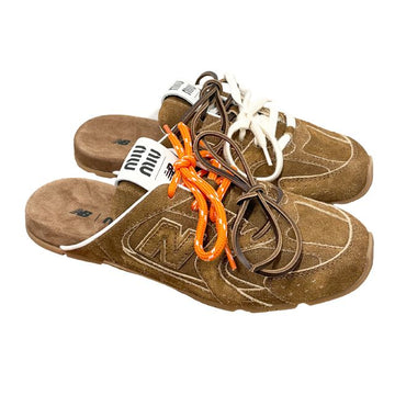 MIU MIU New Balance 530 SL Wildlederschuh Mule F0401 155791538