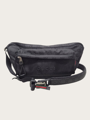 GUCCI ネクサス GG ラージ スリングバッグ 155792467